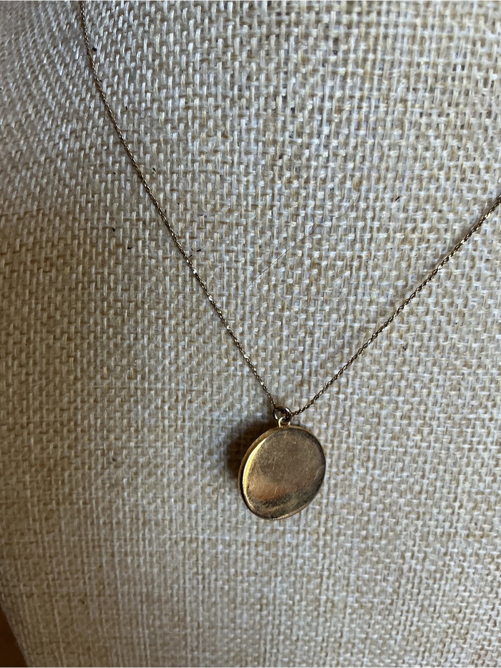 Gold Cancer Zodiac Constellation Mother-of-Pearl Pendant Necklace - Picture 2 of 4